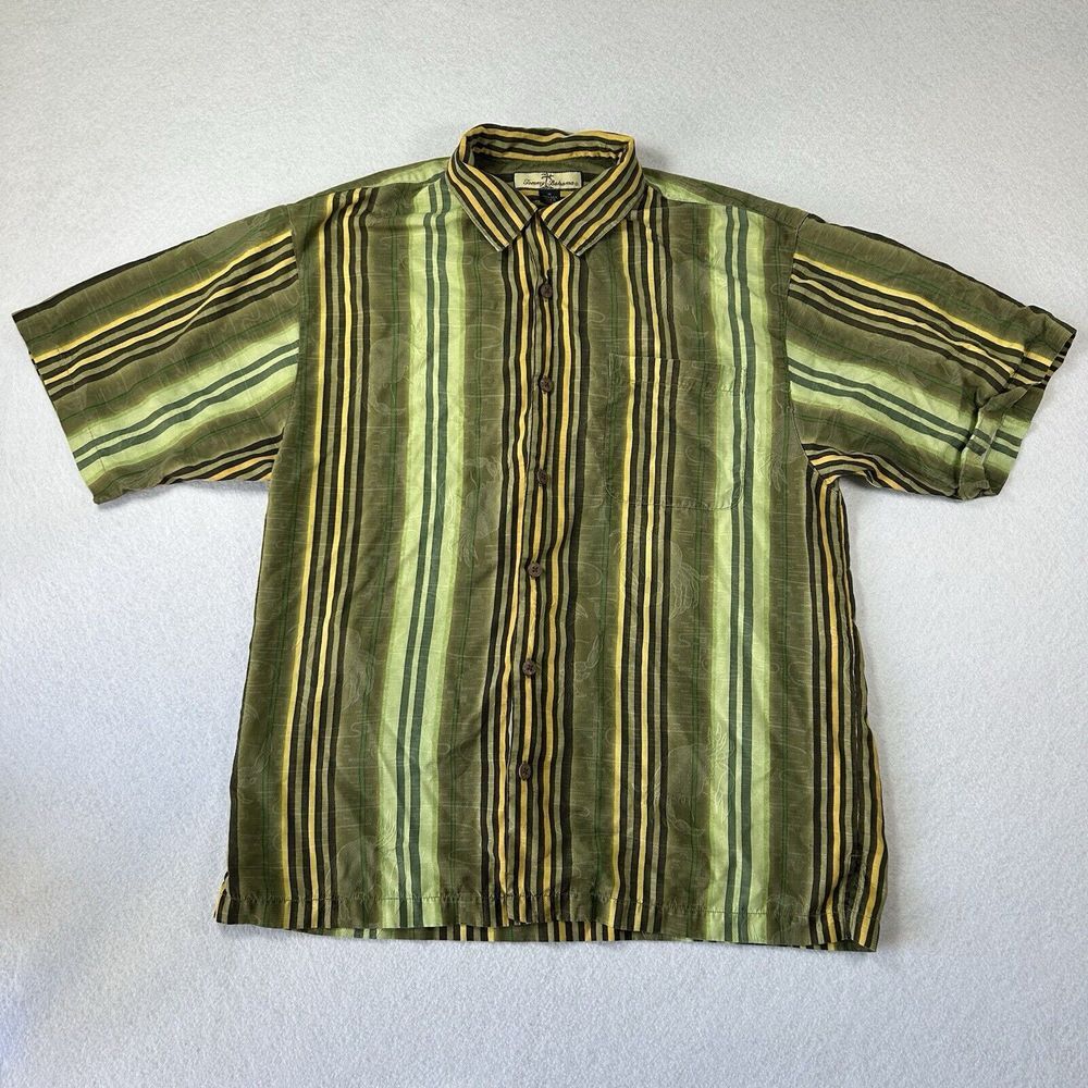 Tommy Bahama Silk Shirt Mens Medium Green Yellow Crab Print Tropical‎ Vacation - Picture 2 of 9